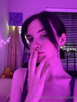 artsybaby Nude Leaked Photo #2