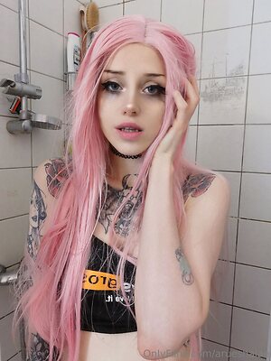 arueshalae Nude Leaked Photo #8