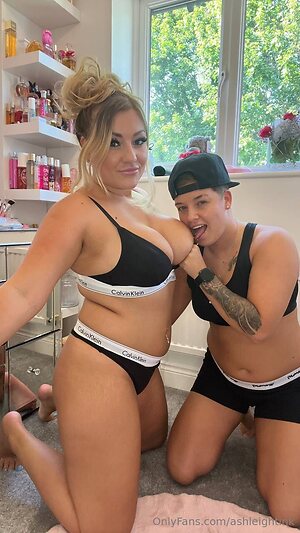 ashleightink Nude Leaked Photo #5