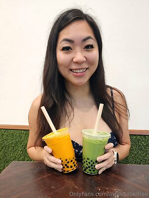 ashleyaokifree Nude Leaked Photo #4