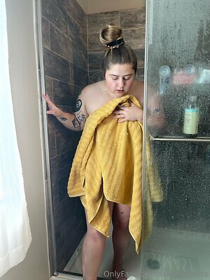 ashlyndakota Nude Leaked Photo #12