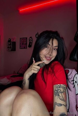 asialucia Nude Leaked Photo #2