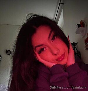 asialucia Nude Leaked Photo #6