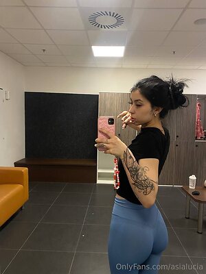 asialucia Nude Leaked Photo #19