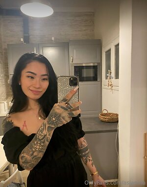 asianina Nude Leaked Photo #5