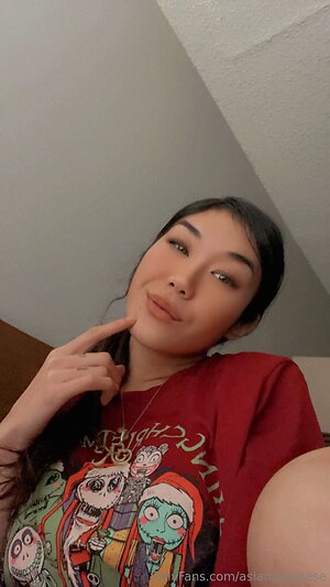 asianjapanese Nude Leaked Photo #12