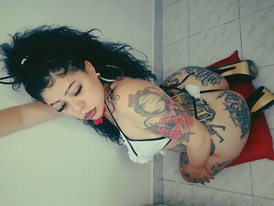 asslatina Nude Leaked Photo #16