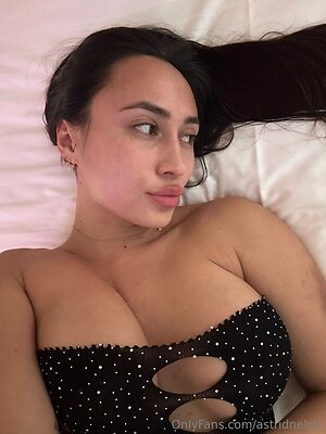 astridnelsia Nude Leaked Photo #6