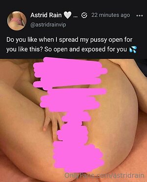 astridrain Nude Leaked Photo #3