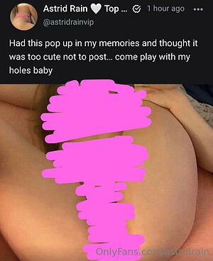 astridrain Nude Leaked Photo #4