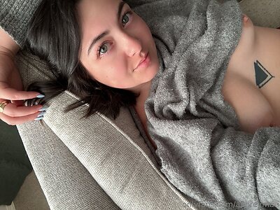 aubreymae Nude Leaked Photo #2