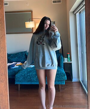 audreyvinn Nude Leaked Photo #12