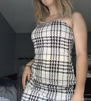 auraflowersfree Nude Leaked Photo #34