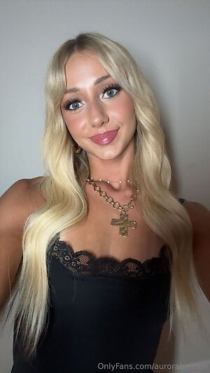 aurorabenson Nude Leaked Photo #20