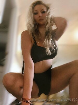 autumn4u32 Nude Leaked Photo #10