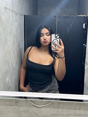 avaplays Nude Leaked Photo #11