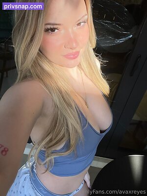 avaxreyes Nude Leaked Photo #35