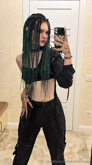 avemylissaa Nude Leaked Photo #3
