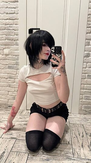 avemylissaa Nude Leaked Photo #15