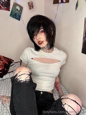 avemylissaa Nude Leaked Photo #32