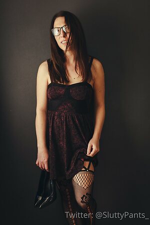 averageukmum-free Nude Leaked Photo #20