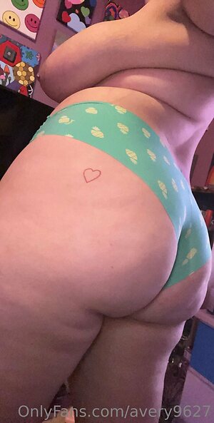 avery9627 Nude Leaked Photo #7