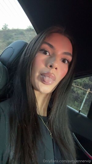 avryjennervip Nude Leaked Photo #6