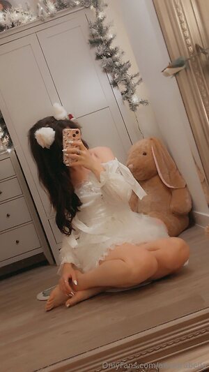 awwarabella Nude Leaked Photo #22