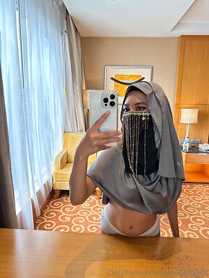 azaleahijabi Nude Leaked Photo #3