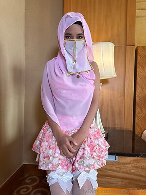 azaleahijabi Nude Leaked Photo #26