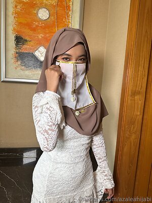 azaleahijabi Nude Leaked Photo #29