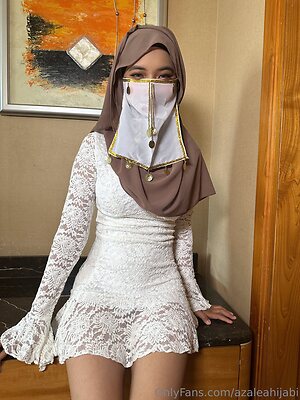 azaleahijabi Nude Leaked Photo #31