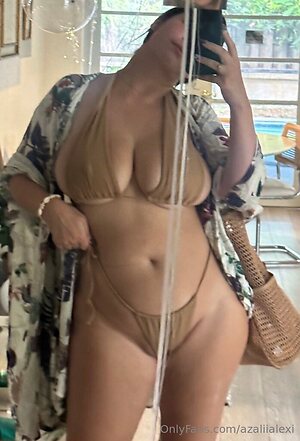 azaliialexi Nude Leaked Photo #19
