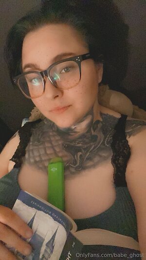 babe ghost Nude Leaked Photo #8
