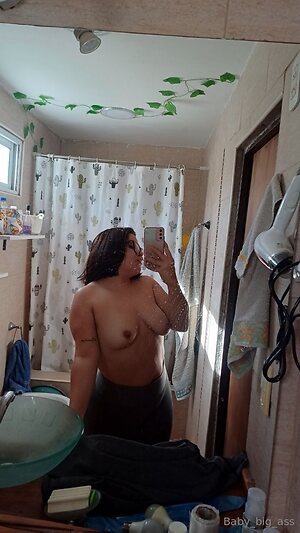 baby big ass Nude Leaked Photo #6