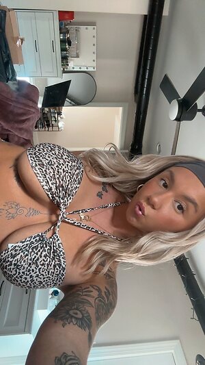 babycali Nude Leaked Photo #4
