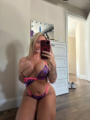 babycali Nude Leaked Photo #29