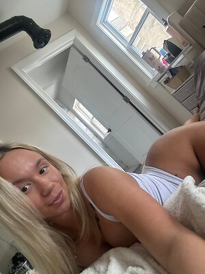 babycali Nude Leaked Photo #36