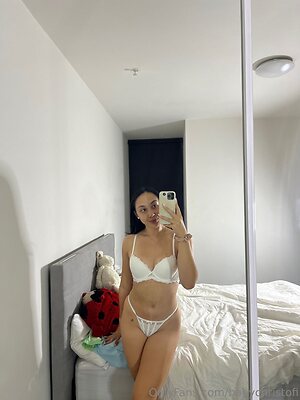 babychristofi Nude Leaked Photo #18