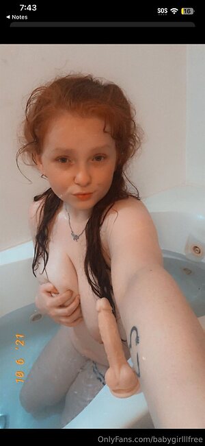 babygirlllfree Nude Leaked Photo #5