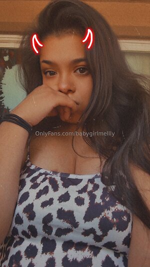 babygirlmellly Nude Leaked Photo #19