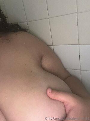 babygirrll 12 Nude Leaked Photo #5