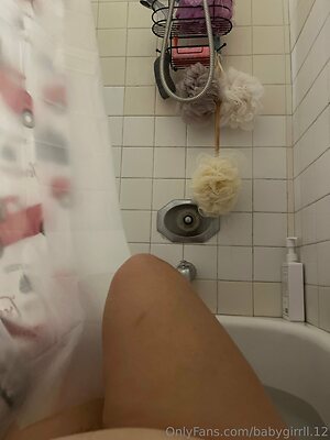 babygirrll 12 Nude Leaked Photo #6