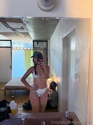 babylillian Nude Leaked Photo #13
