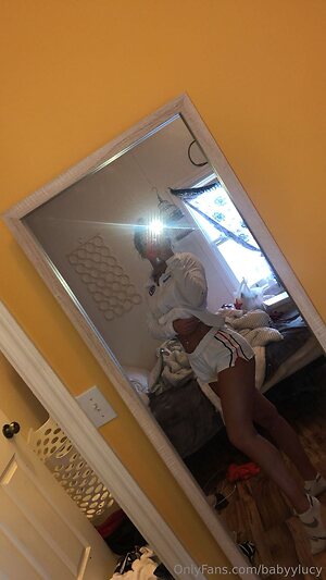 babyylucy Nude Leaked Photo #7