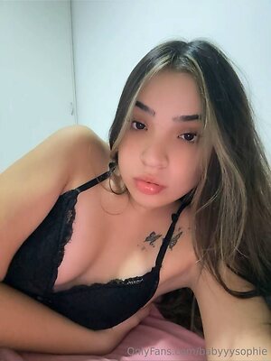 babyyysophie Nude Leaked Photo #13