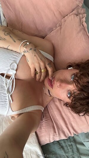 badgalhailey free Nude Leaked Photo #3