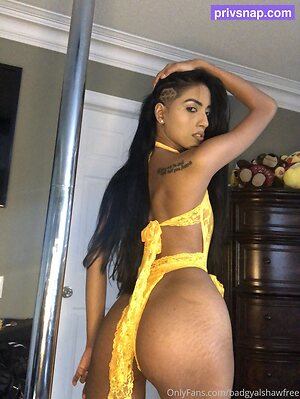 badgyalshawfree Nude Leaked Photo #35