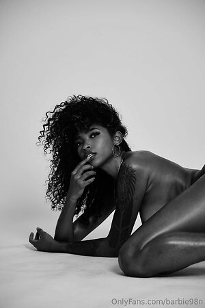barbierousxxx Nude Leaked Photo #14