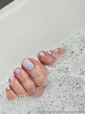 barefootpantease Nude Leaked Photo #14